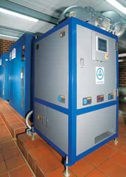 The AT-turbo blower at the front generates the base load – the positive displacement blowers Delta Blower behind generate the peak load